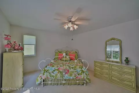 625 Lantern Hill Rd, Shavertown, PA 18708 photo 3