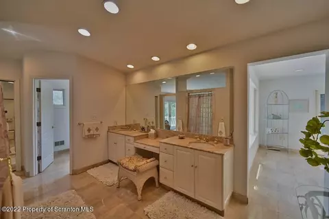 625 Lantern Hill Rd, Shavertown, PA 18708 photo 21