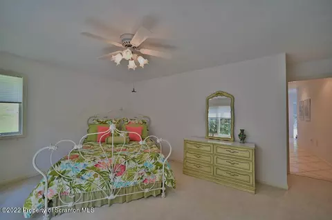 625 Lantern Hill Rd, Shavertown, PA 18708 photo 10