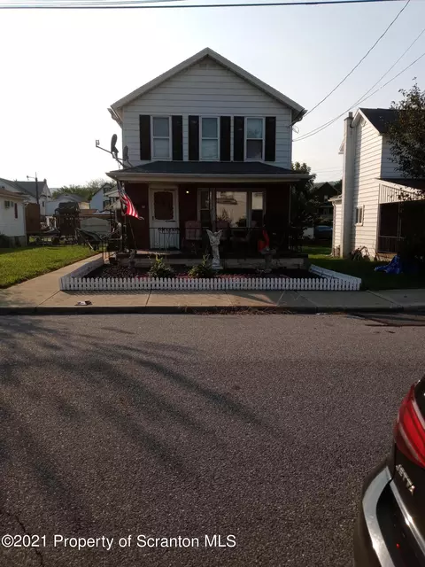 707 Fallon St, Old Forge, PA 18518 photo 1