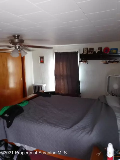 707 Fallon St, Old Forge, PA 18518 photo 6