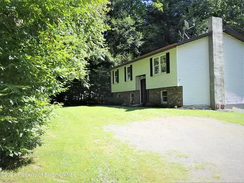 292 Donovan Rd, Brackney, PA 18812 photo 1