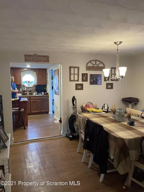 407 W Mary St, Old Forge, PA 18518 photo 6