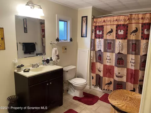 407 W Mary St, Old Forge, PA 18518 photo 25
