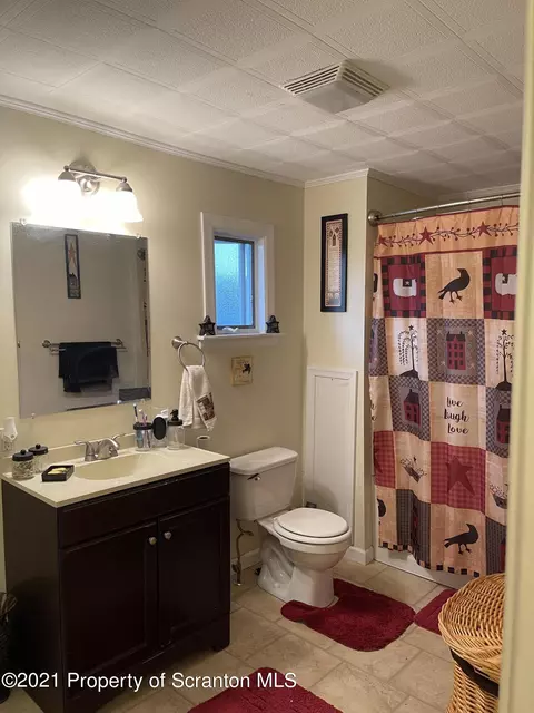 407 W Mary St, Old Forge, PA 18518 photo 26