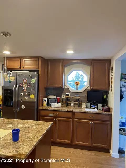 407 W Mary St, Old Forge, PA 18518 photo 10