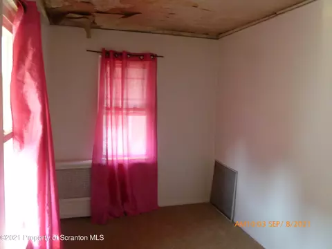 520 Hampton St, Scranton, PA 18504 photo 8