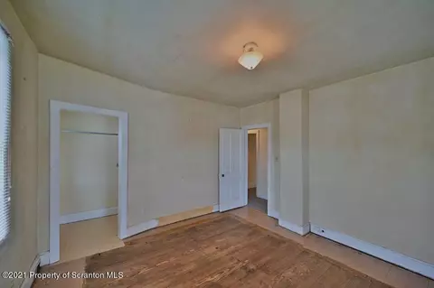 643 E Grant St, Olyphant, PA 18447 photo 26