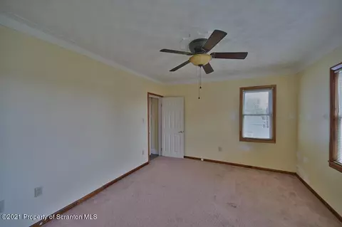 643 E Grant St, Olyphant, PA 18447 photo 30