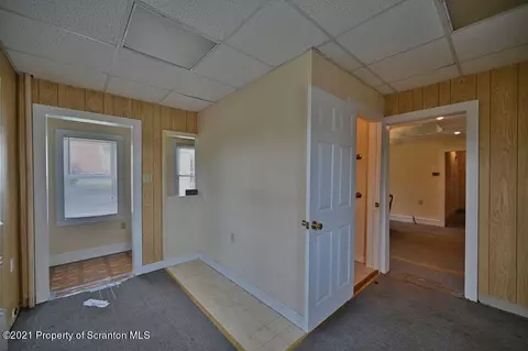 643 E Grant St, Olyphant, PA 18447 photo 19