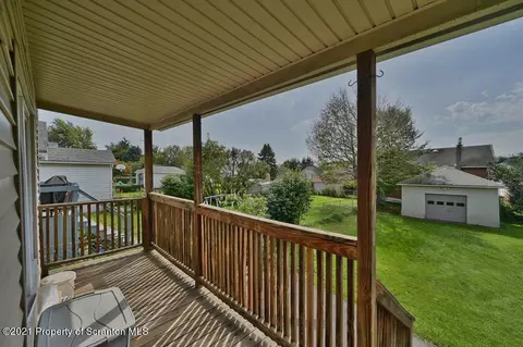 643 E Grant St, Olyphant, PA 18447 photo 41