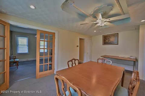 643 E Grant St, Olyphant, PA 18447 photo 13