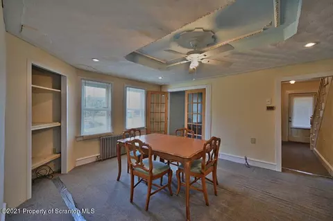 643 E Grant St, Olyphant, PA 18447 photo 12