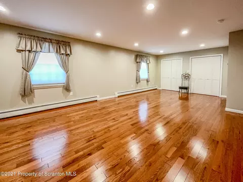 104 5th St, Mayfield, PA 18433 photo 20