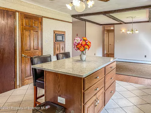 104 5th St, Mayfield, PA 18433 photo 6
