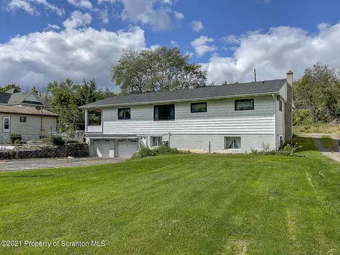 104 5th St, Mayfield, PA 18433 photo 40