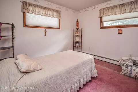 104 5th St, Mayfield, PA 18433 photo 26