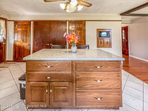 104 5th St, Mayfield, PA 18433 photo 10