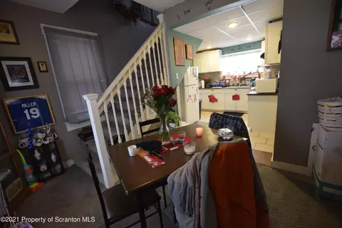 548 3rd Ave Regan Pl, Scranton, PA 18505 photo 6