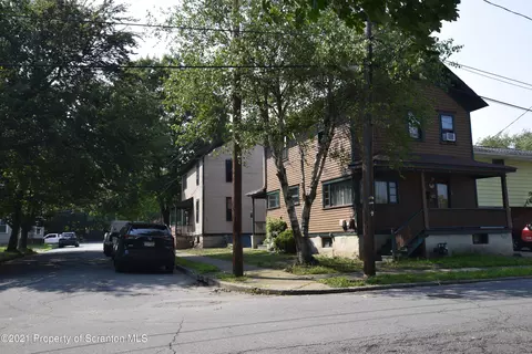 548 3rd Ave Regan Pl, Scranton, PA 18505 photo 1