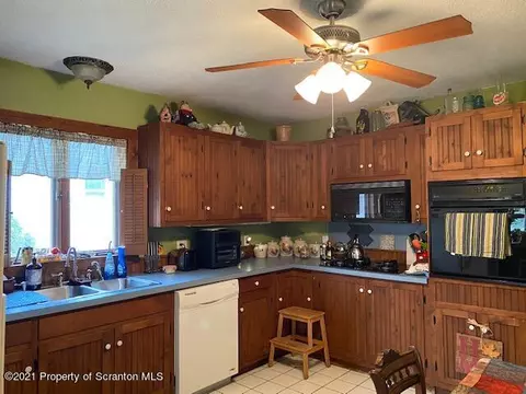 86 James St, Shavertown, PA 18708 photo 6