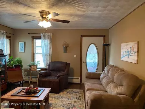 86 James St, Shavertown, PA 18708 photo 4