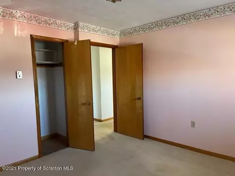 247 Nancy Dr, Scranton, PA 18505 photo 13