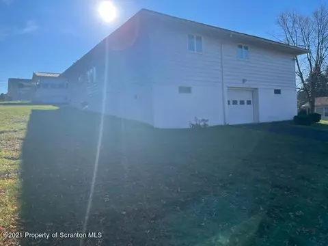 247 Nancy Dr, Scranton, PA 18505 photo 11