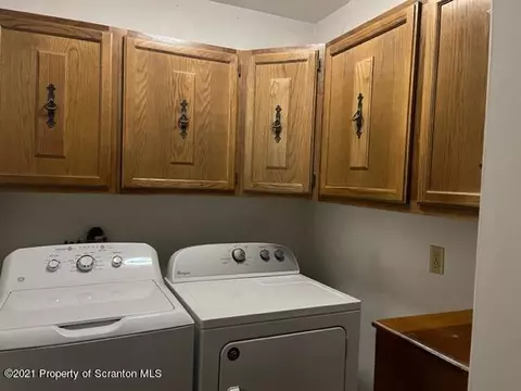 247 Nancy Dr, Scranton, PA 18505 photo 6