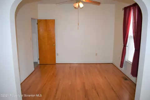 81 Pine St, Hallstead, PA 18822 photo 6