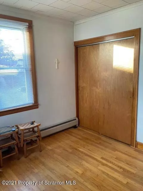730 E Drinker St, Dunmore, PA 18512 photo 11