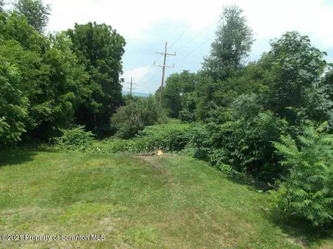 243 Main St, Moosic, PA 18507 photo 19