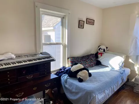 243 Main St, Moosic, PA 18507 photo 11