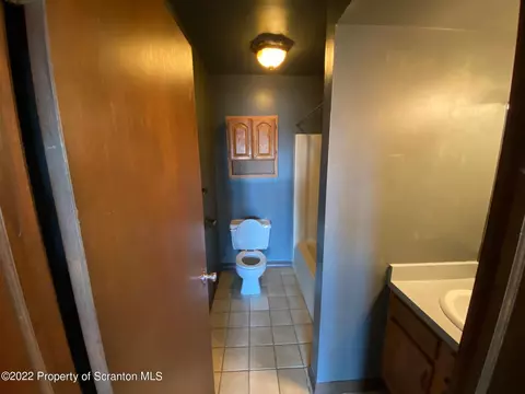 23 E Mountain Rd, Scranton, PA 18505 photo 22