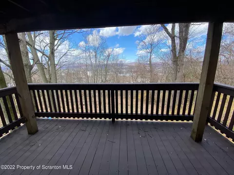 23 E Mountain Rd, Scranton, PA 18505 photo 19