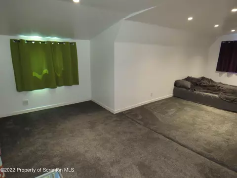 830 Coxton, Duryea, PA 18642 photo 14