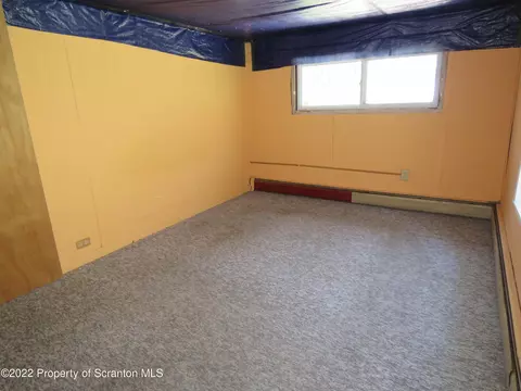 830 Coxton, Duryea, PA 18642 photo 9