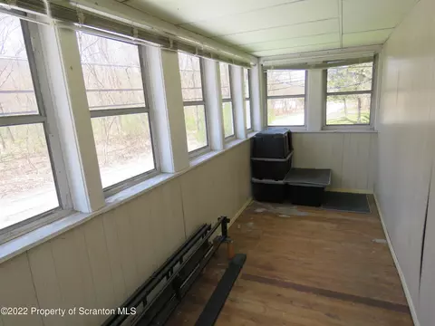 830 Coxton, Duryea, PA 18642 photo 10