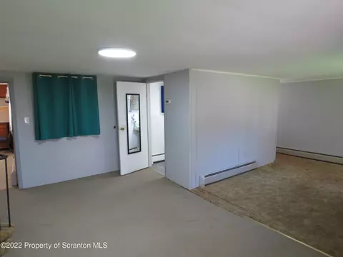 830 Coxton, Duryea, PA 18642 photo 5