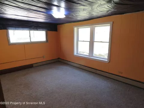 830 Coxton, Duryea, PA 18642 photo 8