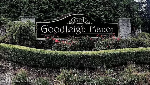 134 Scenicview Dr, Dallas, PA 18612