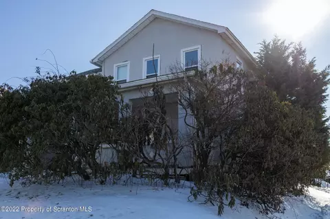 504 E Drinker St, Dunmore, PA 18512 photo 29