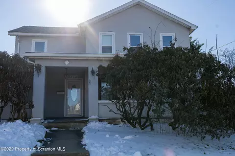504 E Drinker St, Dunmore, PA 18512 photo 1