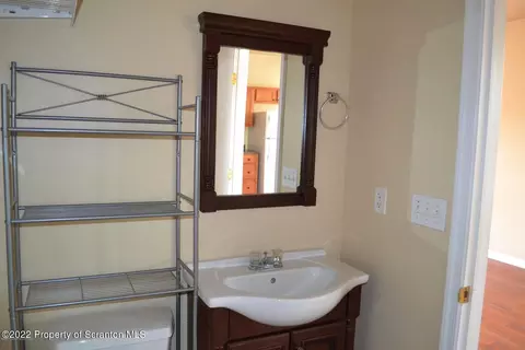 1101 Cedar Ave, Scranton, PA 18505 photo 9