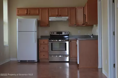 1101 Cedar Ave, Scranton, PA 18505 photo 3