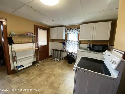620 E Scott St, Olyphant, PA 18447 photo 12