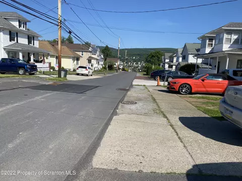 620 E Scott St, Olyphant, PA 18447 photo 32