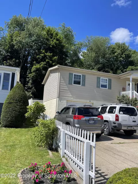 140 Taroli St, Old Forge, PA 18518 photo 5