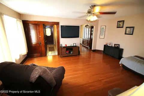 407 Center St, Old Forge, PA 18518 photo 12