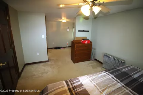 407 Center St, Old Forge, PA 18518 photo 21